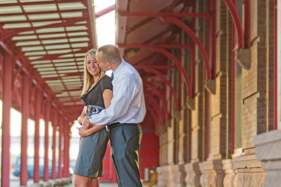 des moines iowa engagement photos downtown