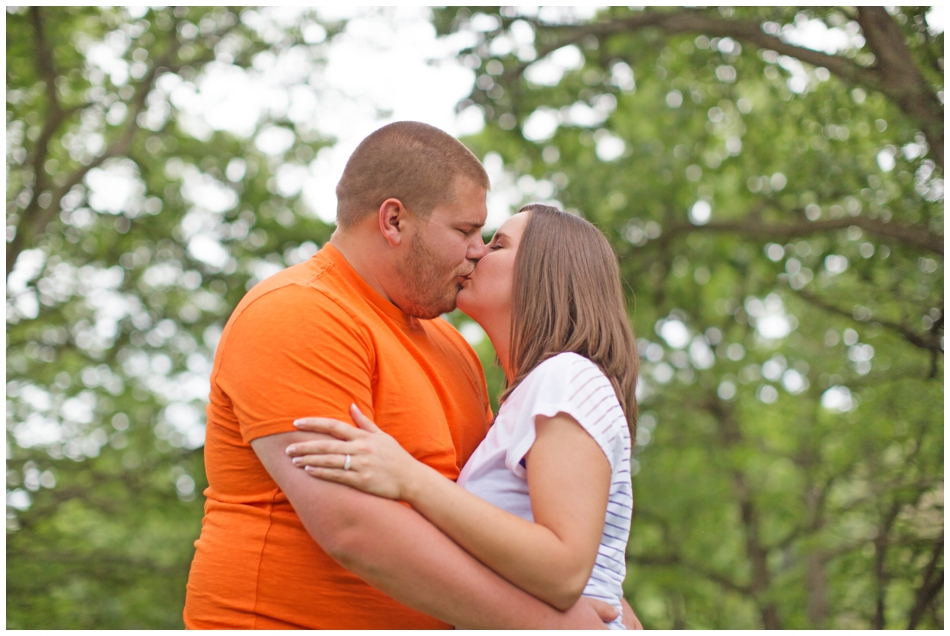 engagement photographer in des moines iowa