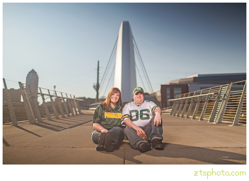 des moines engagement photos