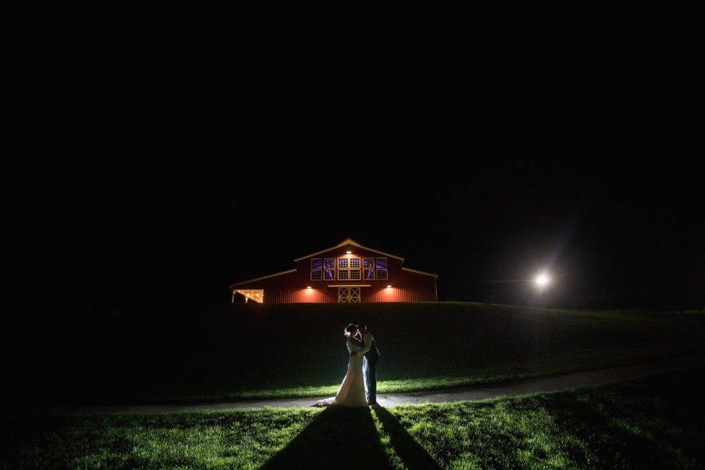 red arce barn wedding by zts photo