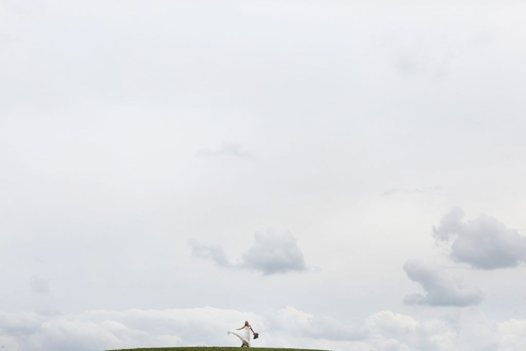 sunset ridge barn des moines iowa wedding by zts photo