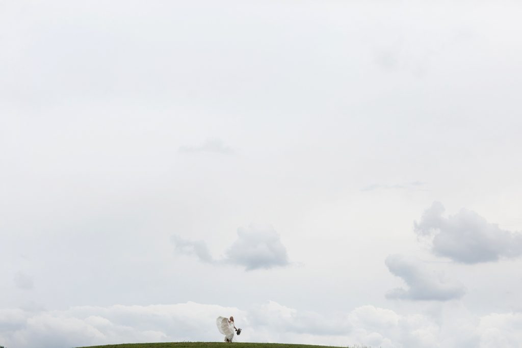 sunset ridge barn des moines iowa wedding by zts photo