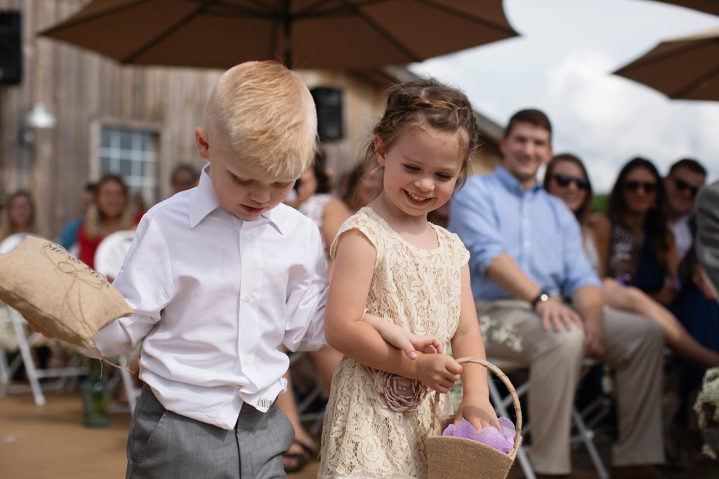 sunset ridge barn des moines iowa wedding by zts photo