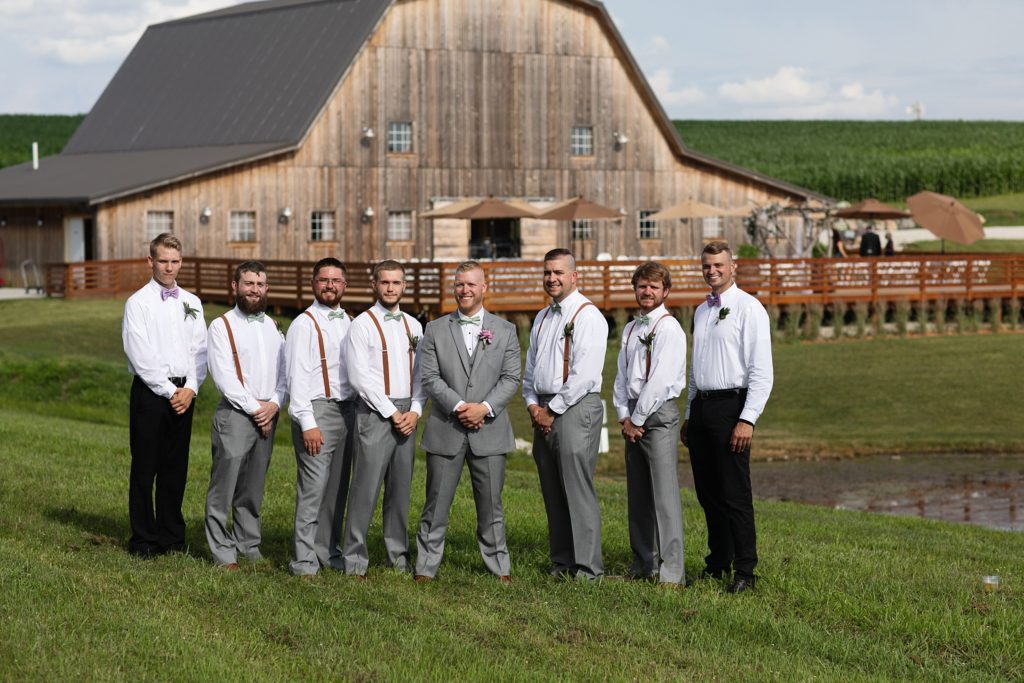 sunset ridge barn des moines iowa wedding by zts photo