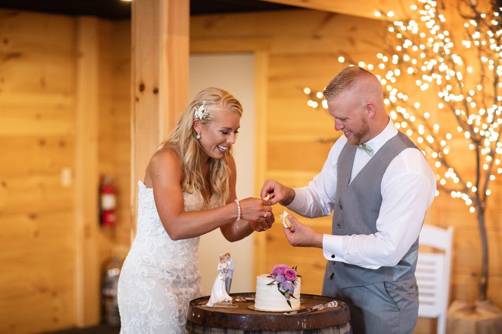 sunset ridge barn des moines iowa wedding by zts photo