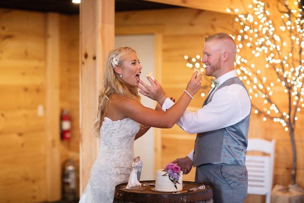 sunset ridge barn des moines iowa wedding by zts photo