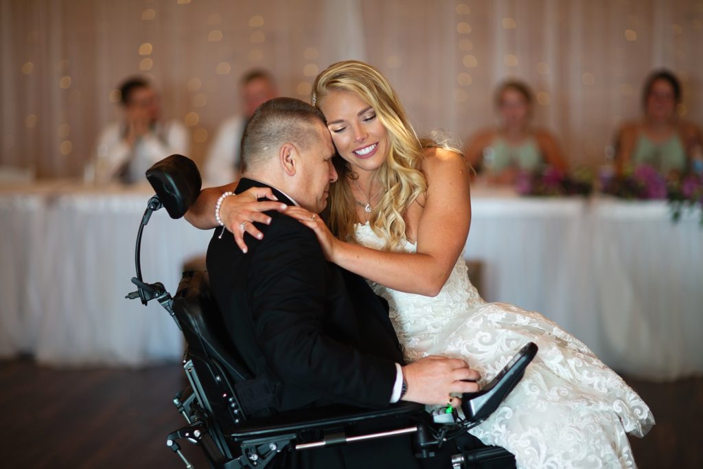 sunset ridge barn des moines iowa wedding by zts photo