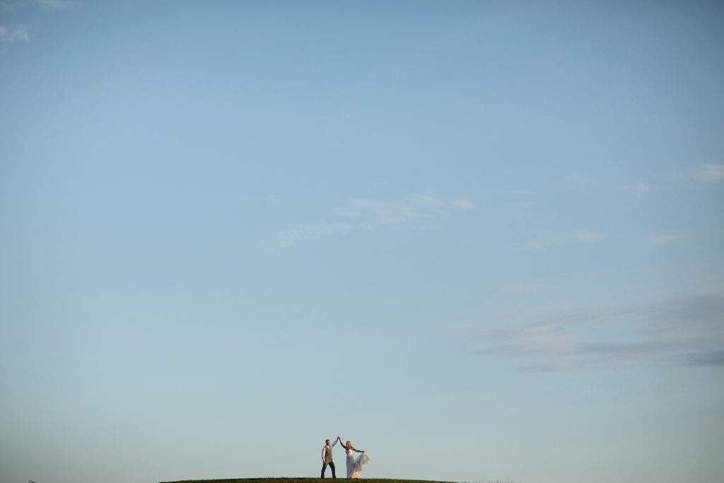 sunset ridge barn des moines iowa wedding by zts photo