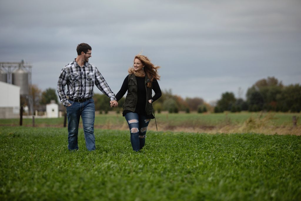 Des Moines, Iowa Engagement Photographer ZTS Photo Farm Engagement