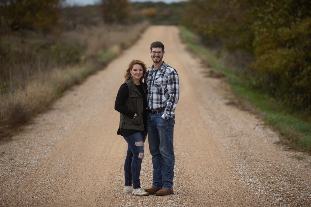 Des Moines, Iowa Engagement Photographer ZTS Photo Farm Engagement